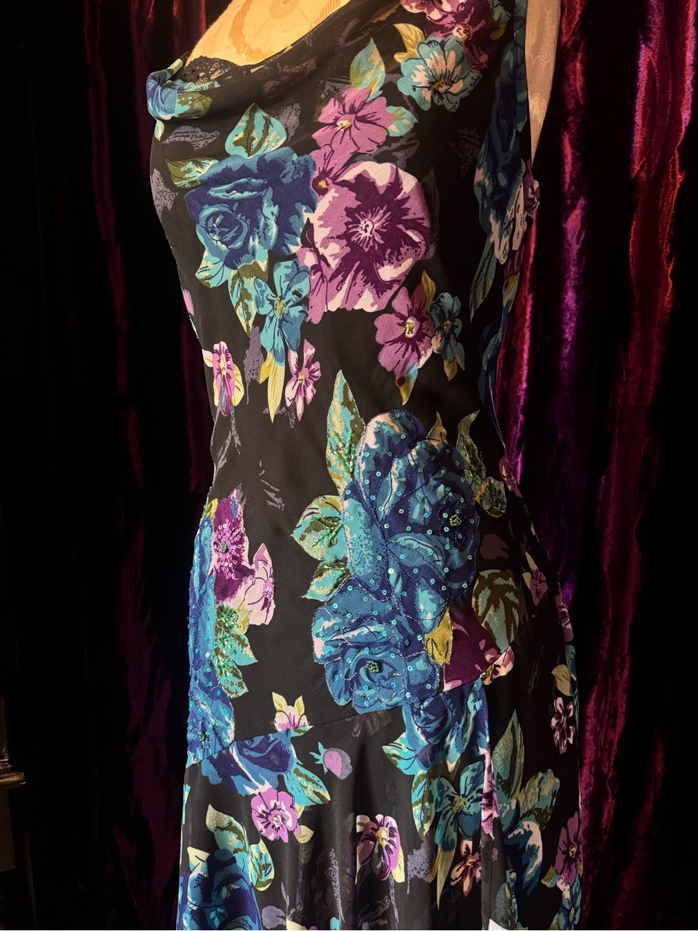Beautiful Floral Fairy Whimsical Sequin Beaded Dress - Picture 5 of 9